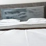 Apartament Airport Nest Private Parking, Ac And Smart Tv *