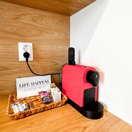 Airport Nest Private Parking, Ac And Smart Tv Daire *