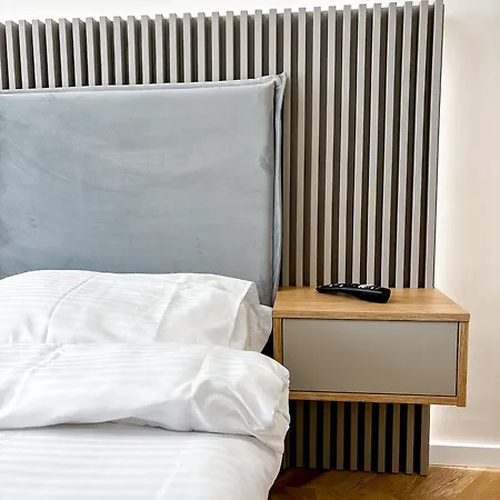 Daire Airport Nest Private Parking, Ac And Smart Tv Kaloşvar