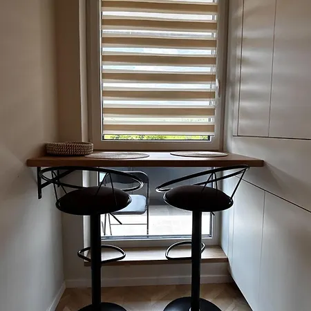 Apartment Airport Nest