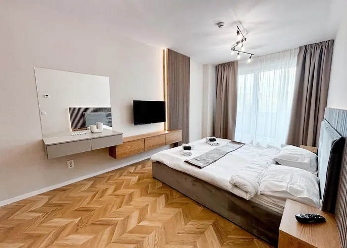 Apartament Airport Nest Private Parking, Ac And Smart Tv