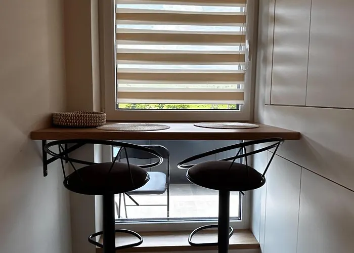 Apartament Airport Nest Private Parking, Ac And Smart Tv